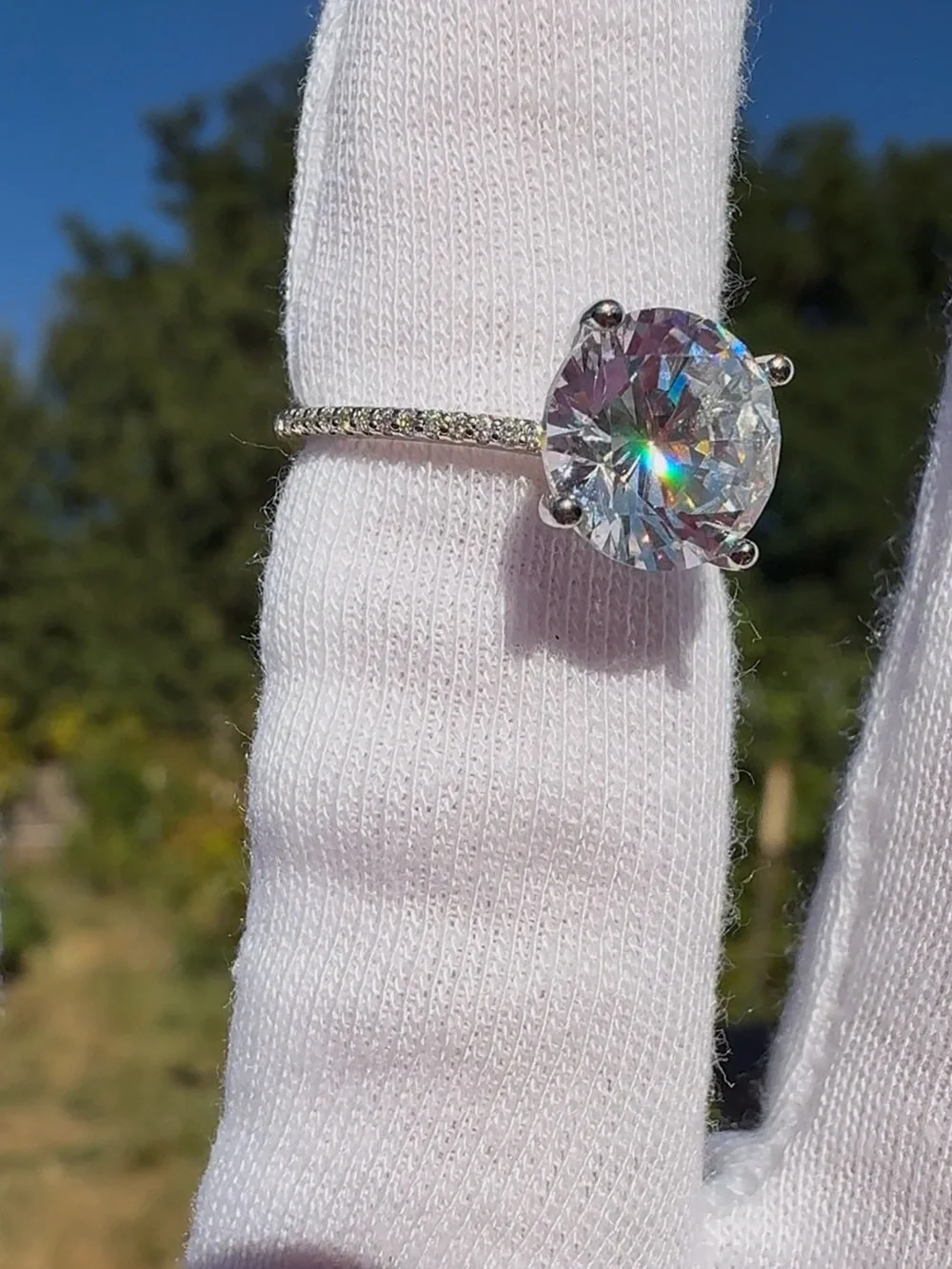 Elegant Natural Zircon Silver Women's Ring